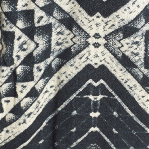 Alice + Olivia Geo Print Dress - Picture 3 of 8